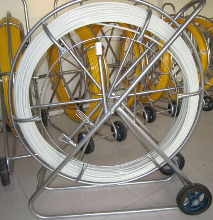 Le câble souterrain de poids léger usine la bande de poissons de fil machine de conduit de fibre de verre pour la traction de câble