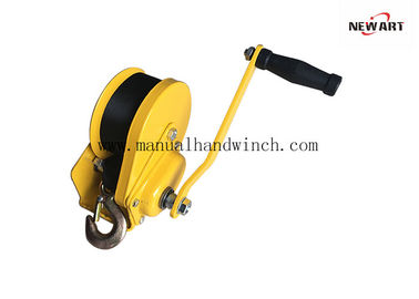 Chine Treuil manuel de main de petit bateau de remorque 1200 livres de frein de traction manuelle de treuil plaquée par jaune automatique fournisseur