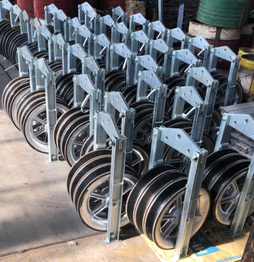 Le grand diamètre roule des gerbes d'aluminium de triple de conducteur de transmission par blocs de poulie de câble