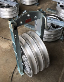 Le grand diamètre roule des gerbes d'aluminium de triple de conducteur de transmission par blocs de poulie de câble fournisseur